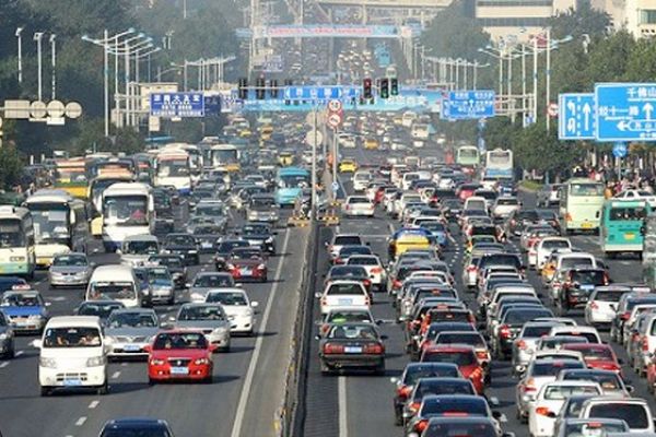 Trung Quốc gắn chip vào tất cả các xe ô tô lưu hành để giám sát người dân